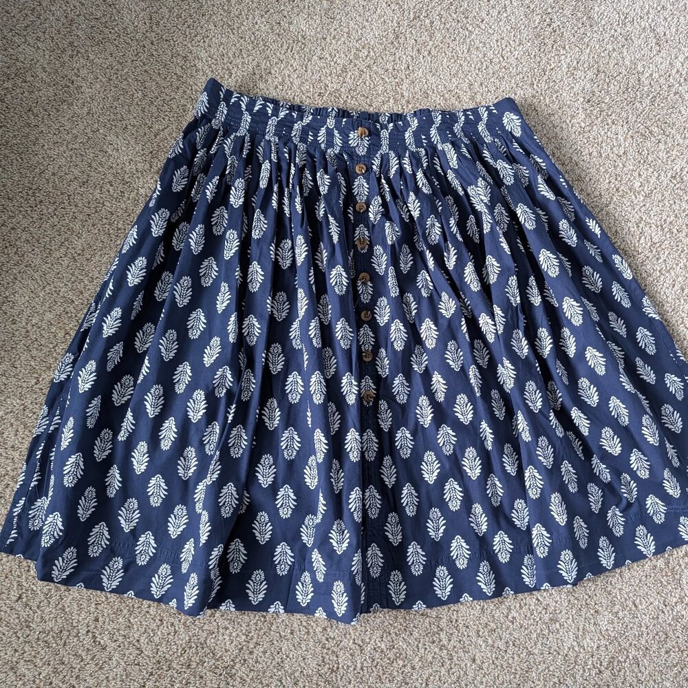 NWOT navy/white J Crew Button front skirt, XXL